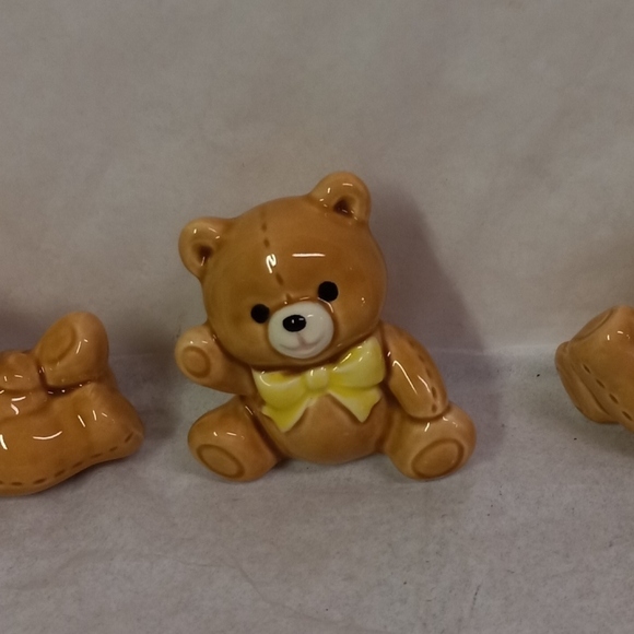 3)- Vintage Russ Berrie Bears Sat Posing Porcelian Ceramic Miniature Ornaments - Picture 8 of 9